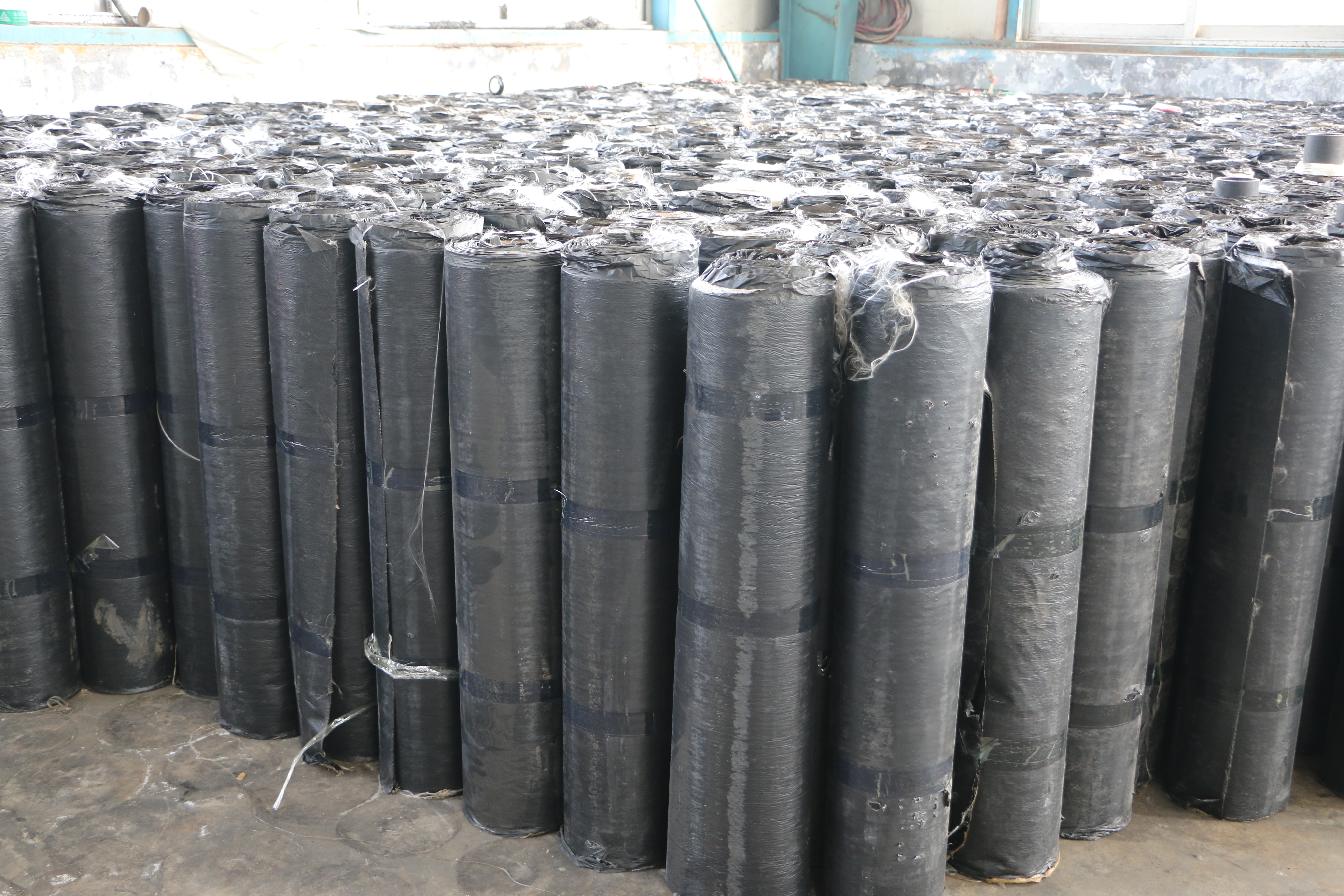 湖北抗裂貼實(shí)地施工中的優(yōu)勢作用多到你想象不到！